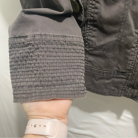 Kismet beige/grey zip snap hooded jacket women’s size M - Picture 9 of 16